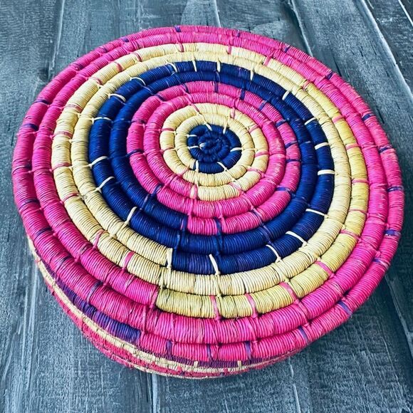 Bohemian Pink Hand Woven Straw Baskets Decor Bundle Lot - Picture 10 of 10